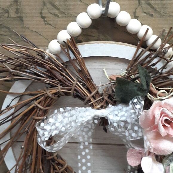 Hand made Victorian Pastel pink tones twig heart door hanger. - Picture 3 of 7
